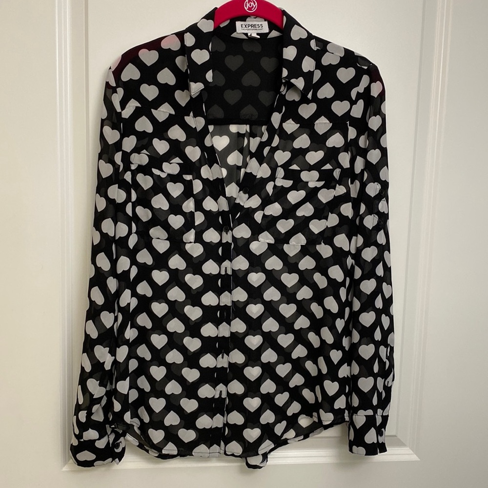 Express black & white hearts portofino blouse size S